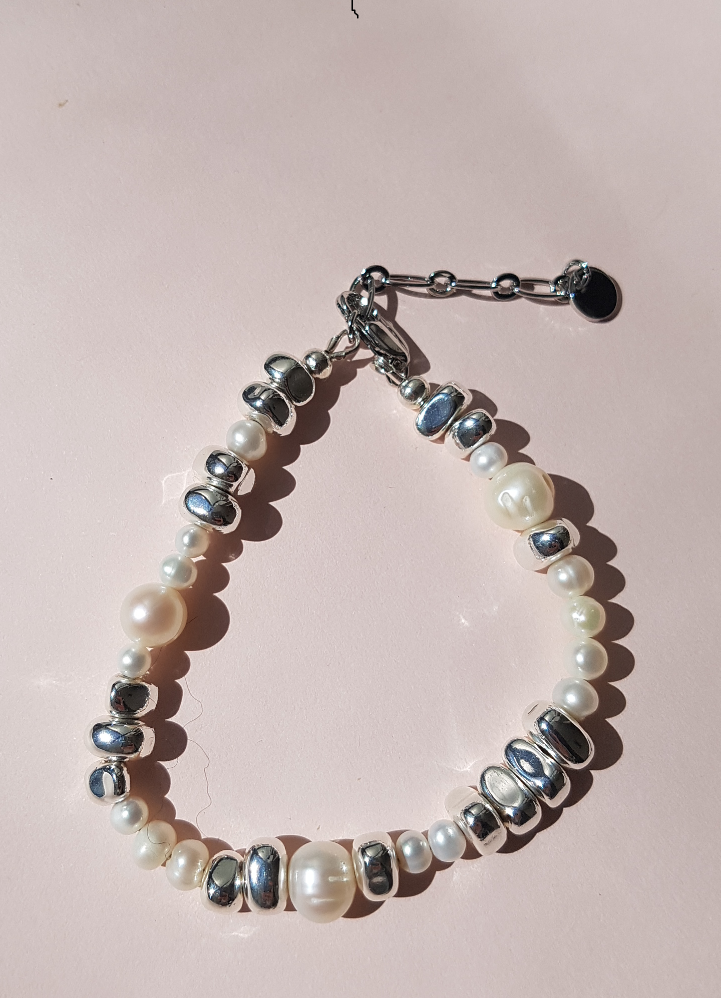 Lucent : High Lustre Round White Pearl with Silver Beads Bracelet
