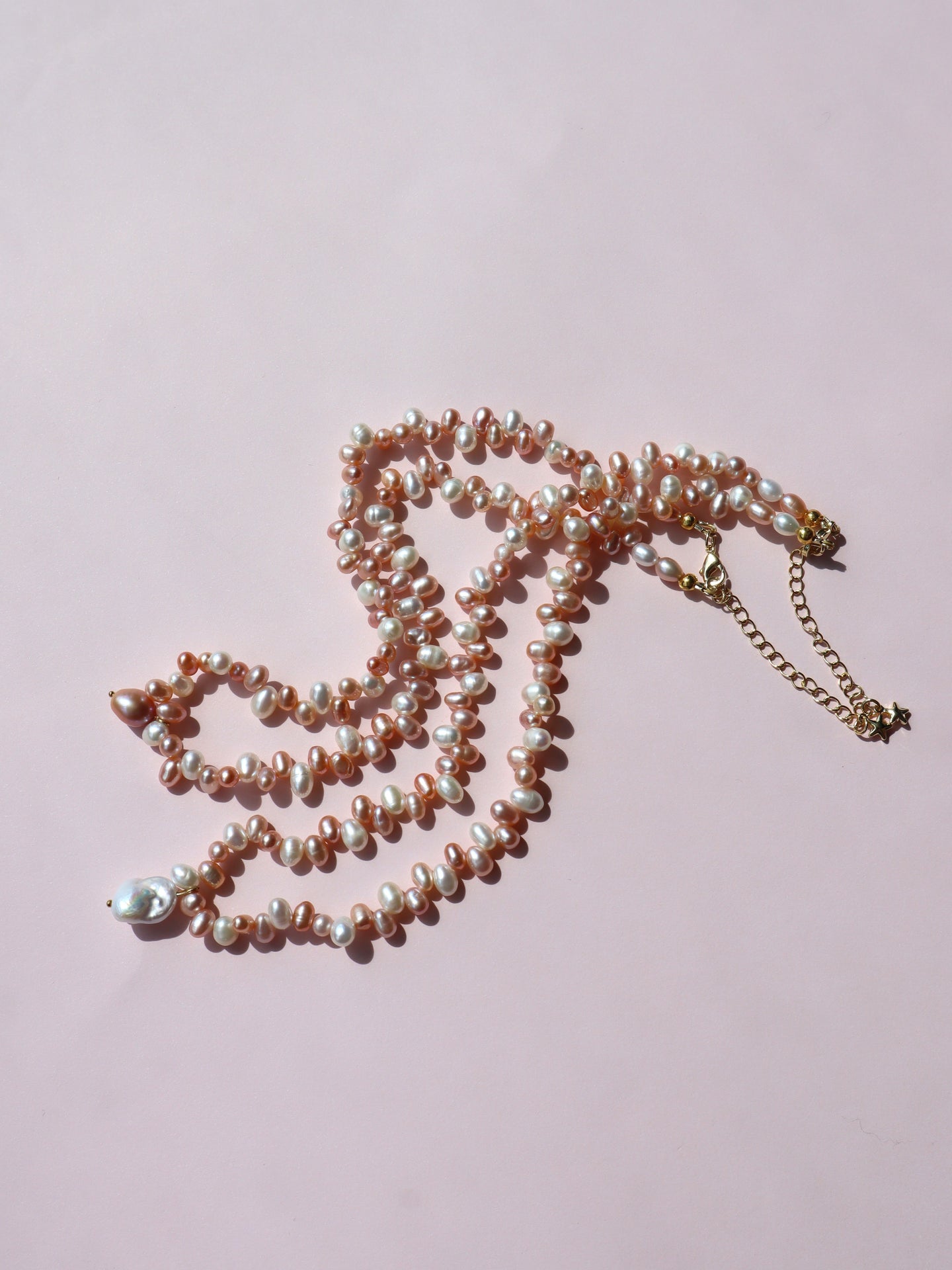 Enchante : High Lustre Baroque and Rice Shape White Peach Pink Pearl Necklace (AAAA Grade)
