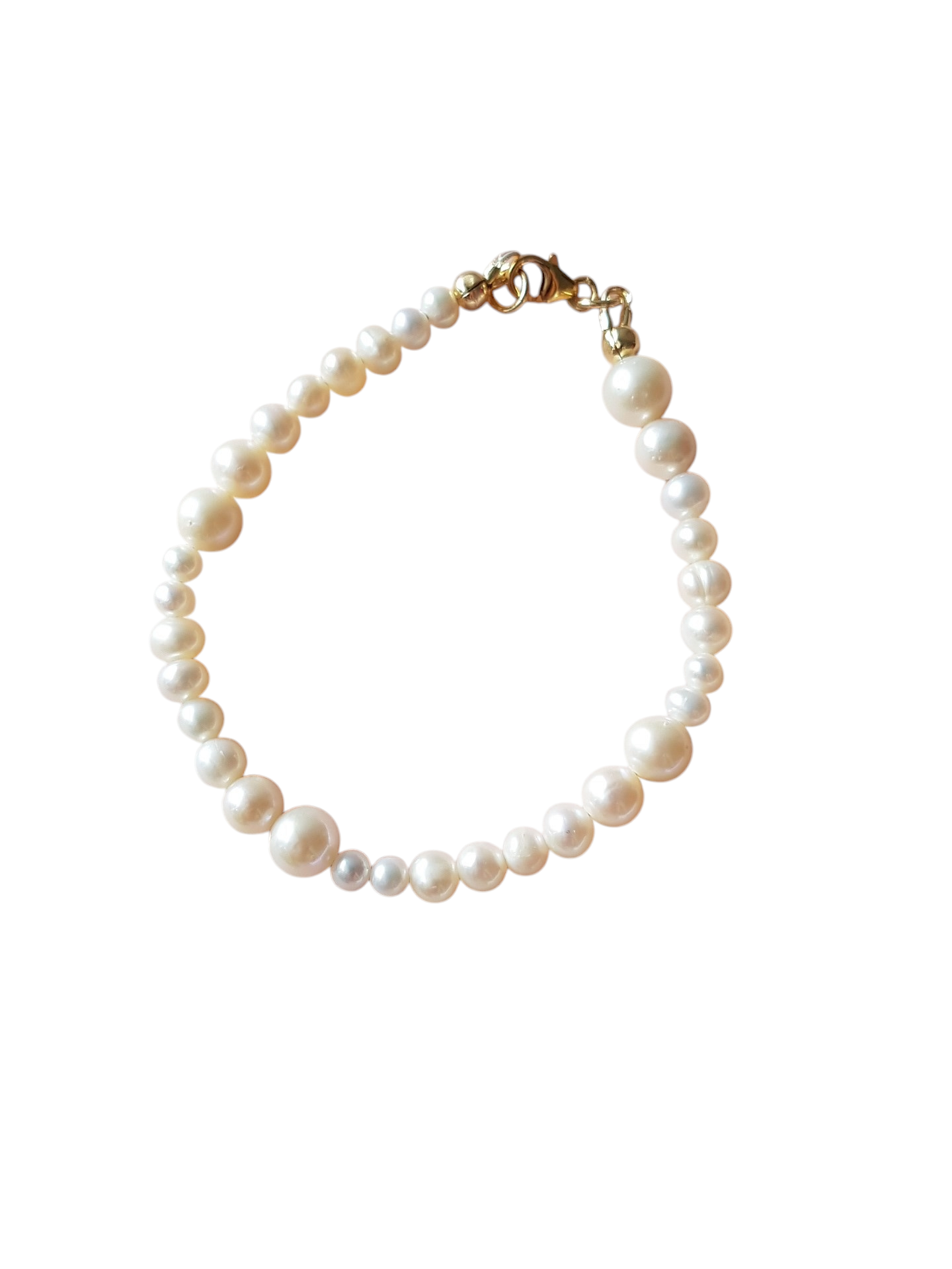 Ideale High Lustre Round and Nearly Round Shape Pearl Bracelet (AAA Grade)